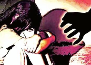 कुरकुरे घेण्यासाठी गेलेल्या चिमुकलीवर अत्याचार