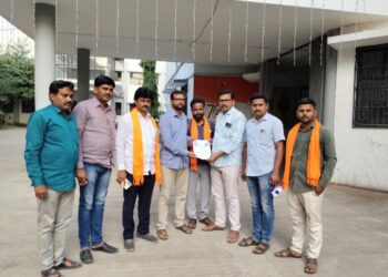 मनोज जरांगेंच्या सर्व मागण्या मान्य करून त्यांचे उपोषण स्थगित करा अन्यथा..