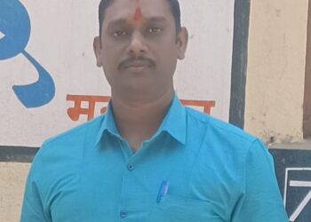 रत्नदीप सुरवसे यांचा इंग्रजी विषयाचा शैक्षणिक व्हिडिओ जिल्ह्यातून प्रथम