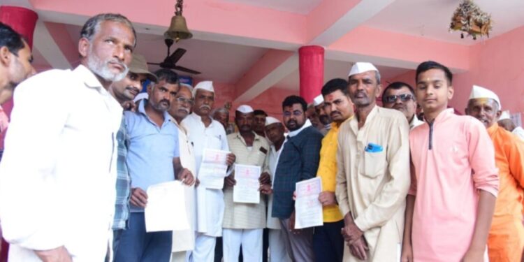 ‘बाँड’ वर ‘वचननामा’ लिहून देणाऱ्या उमेदवाराची राज्यभर चर्चा