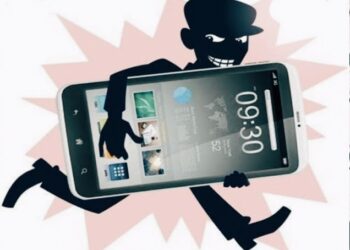 तेरखेडा येथे मोबाईल चोरट्यांचा धुमाकूळ; आठवडी बाजारातून मोबाईल लंपास