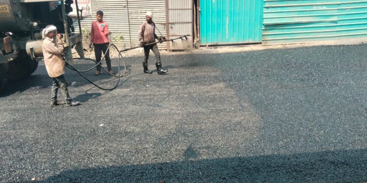 आ.तानाजी सावंतांच्या प्रयत्नातून पारगाव येथे एक कोटीचे काम पूर्ण तर 3 कोटी 80 लाखाचे काम प्रगती पथावर