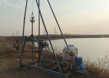 कडकनाथवाडी साठवण तलाव गळतीच्या चाचण्या सुरू