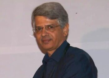 डॉ.शिरीष वळसंगकर यांची डोक्यात गोळी झाडून आत्महत्या