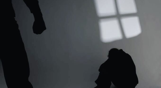 जेवण देण्याच्या, मदत करण्याच्या बहाण्याने बलात्कार