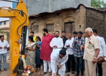 धाराशिव शहरातील विविध विकासकामांचे मान्यवरांच्या हस्ते भूमिपूजन