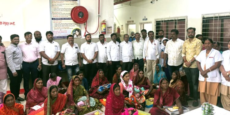 खा.ओमराजेंचा वाढदिवस सामाजिक उपक्रमांनी साजरा