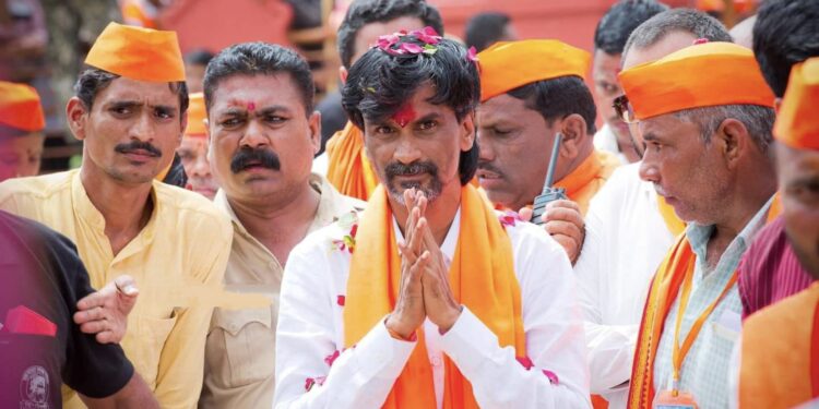 मनोज जरांगे धाराशिव दौऱ्यावर; 151 फुट ध्वज स्तंभाचे करणार भूमिपूजन