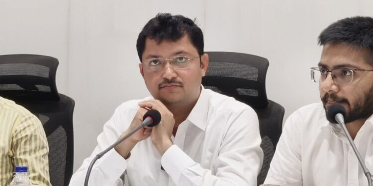 डान्स प्रकरणी धाराशिव च्या जिल्हाधिकाऱ्यांनी व्यक्त केली दिलगिरी