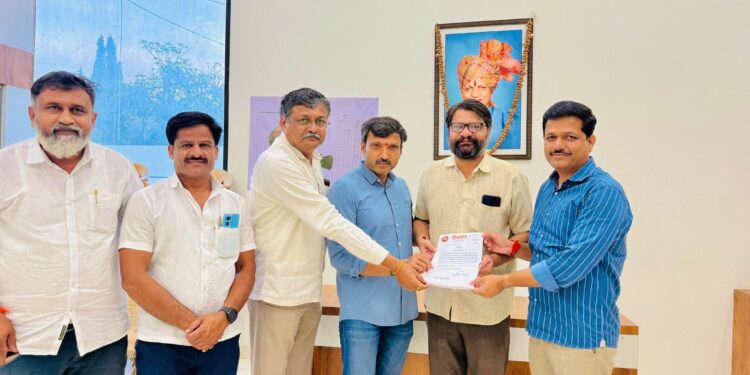 शिवसेना (उबाठा) धाराशिव जिल्हा प्रवक्तेपदी तानाजी जाधवर यांची निवड