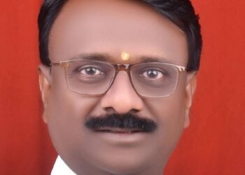 आमदार स्वामी निघाले कलाकार? एकाच मजकुराचे दोन पत्र व्हायरल