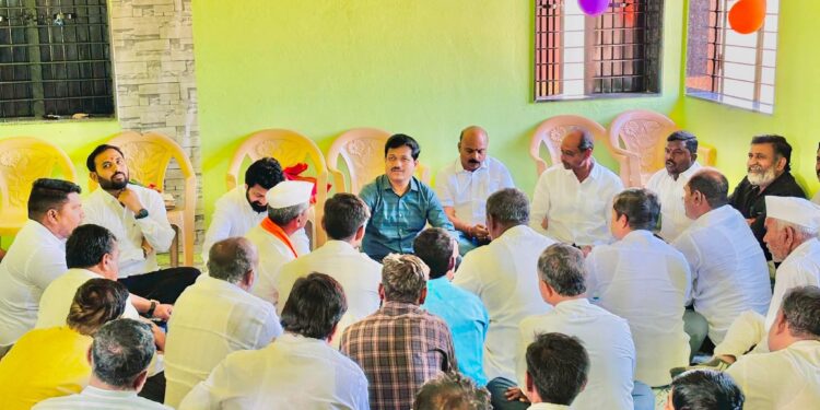 जिल्हा परिषद-पंचायत समिती निवडणुकांच्या पार्श्वभूमीवर बैठकांचा जोर