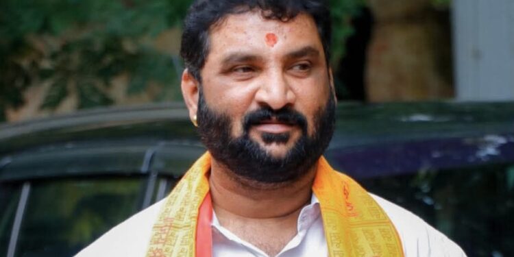 भाजप जिल्हाध्यक्ष दत्ताभाऊ कुलकर्णी यांच्या नेतृत्वात नगरपरिषद निवडणुकांत दमदार कामगिरी