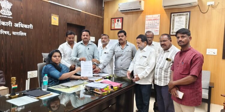 शालेय व्यवस्थापन समिती मार्फतच गणवेश खरेदी व वाटप न केल्यास काँग्रेसचा आंदोलनाचा इशारा