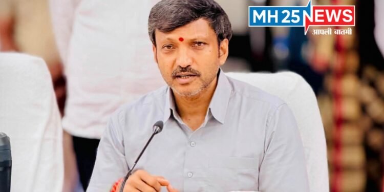 खासदार ओमराजेंच्या फोननंतर गणेश मंडळांना वाढीव वेळ