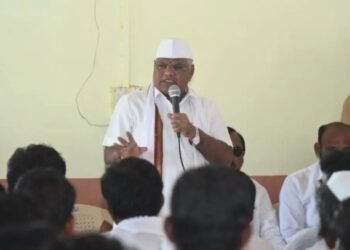 दुष्काळग्रस्तांच्या मदतीसाठी तानाजी सावंत सरसावले; १ नोव्हेंबरपासून ‘माणुसकीची दिवाळी किट’चे वाटप